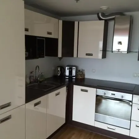 Appartamento Sky-high Lake-view Retreat, Near City, Airport&bus *
