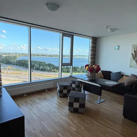 Sky-high Lake-view Retreat, Near City, Airport&bus Appartamento *